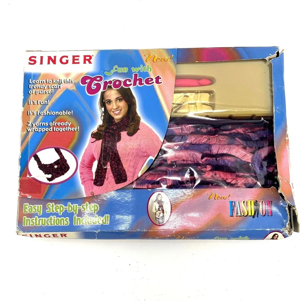 Singer Fun with Crochet Trendy Scarf Purse Fashion Kit New
